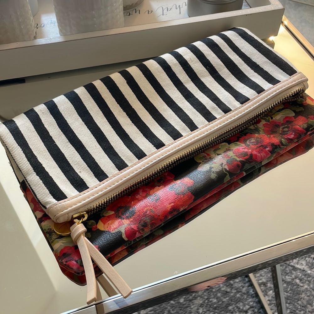 Chic zip clutch/purse